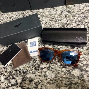 100% authentic and genuine Persol PO7649S 106958 sunglasses Havana w/ Blue Glass